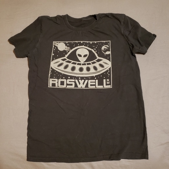 Tops - Roswell New Mexico Alien Tshirt M